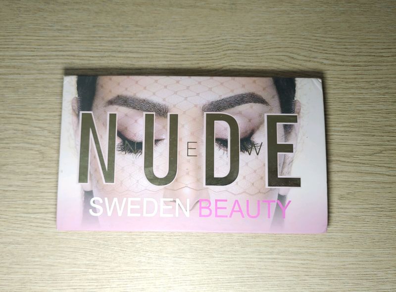 THE NEW NUDE EYESHADOW PALETTE