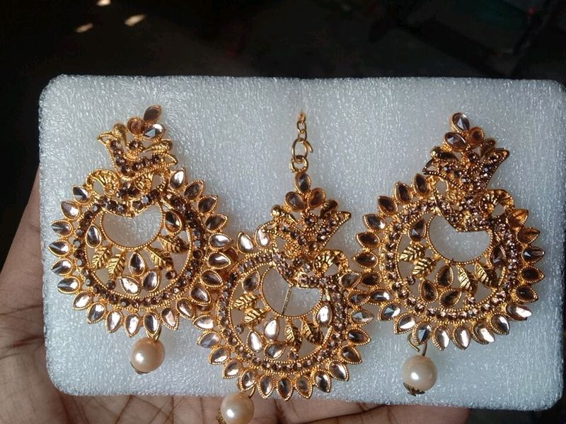 New Earrings With Maangtika