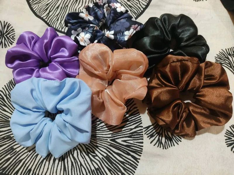 Set Of 6 Scrunchies