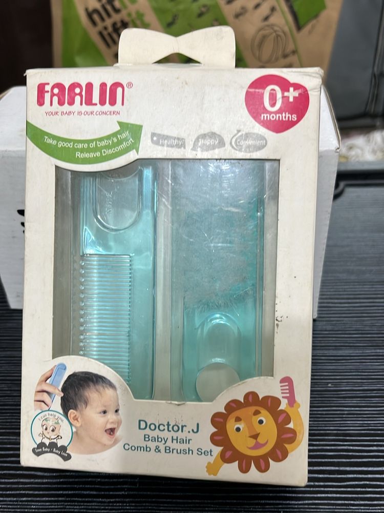 Farlin Baby Comb And Brush Set