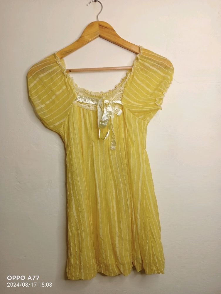 Butterfly Yellow Casual Top (Girl' s)