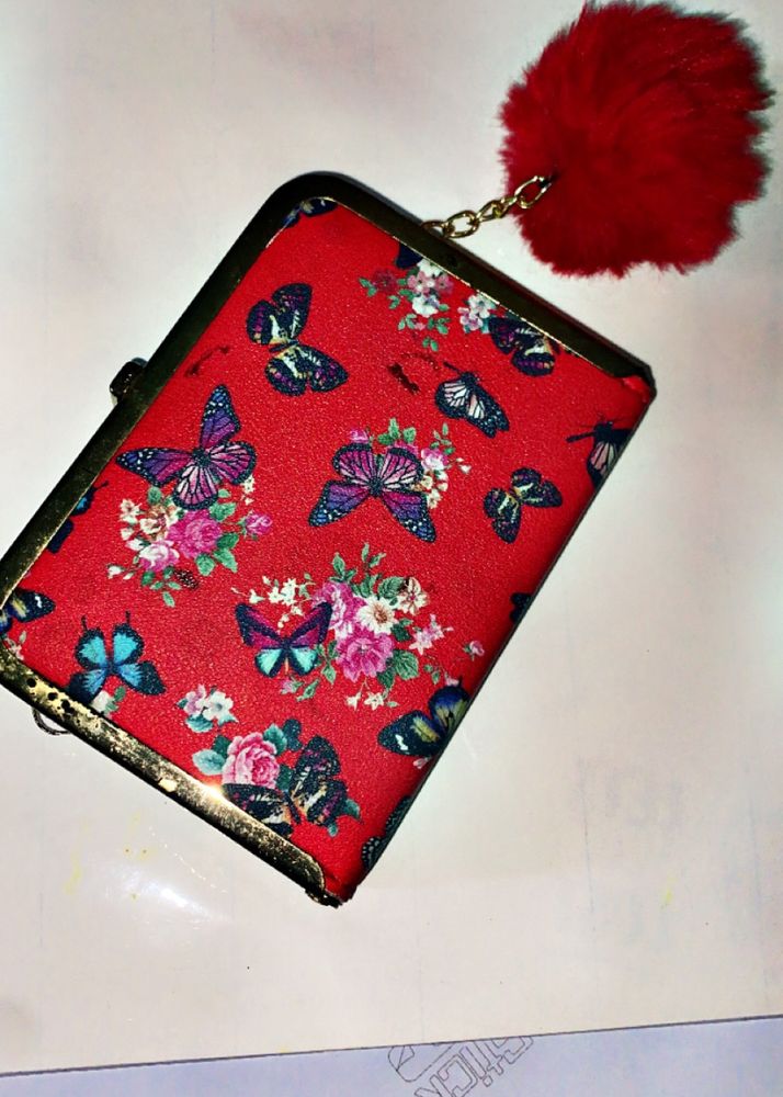 Cute purse with red pompom🎀