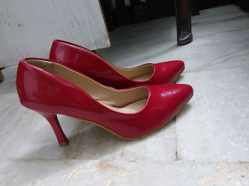 Red Pump Heels