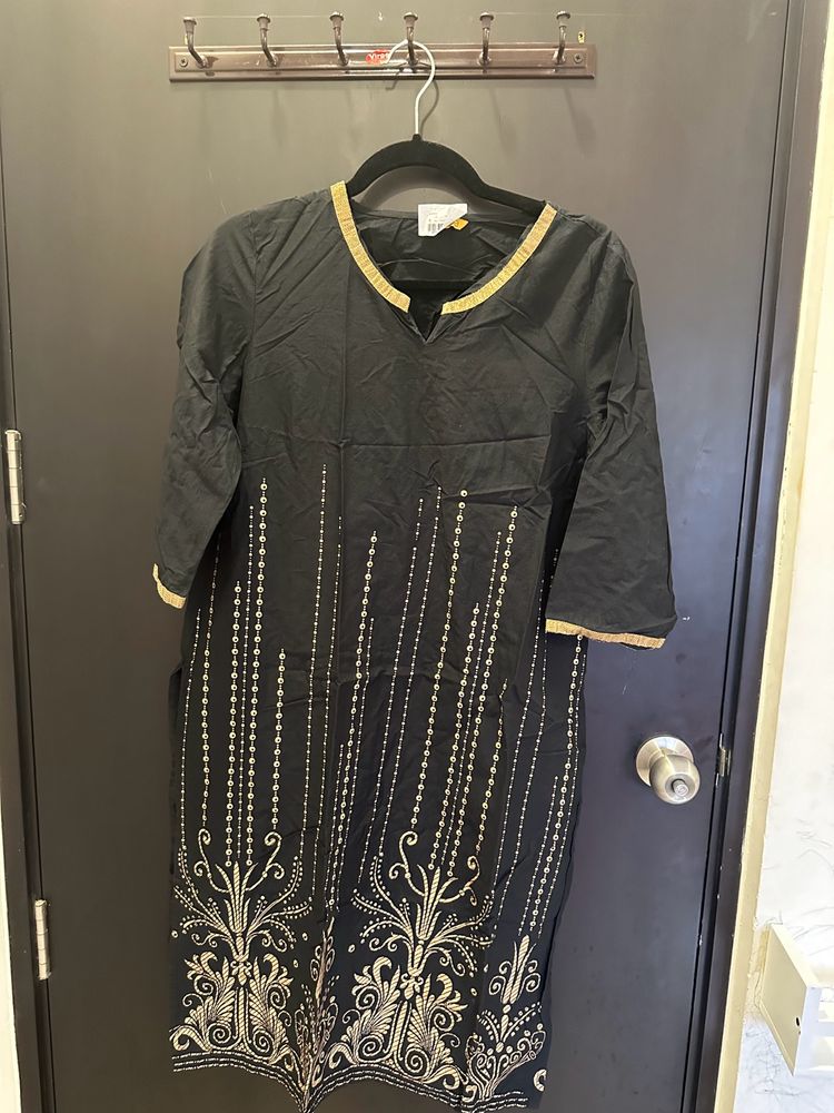 XL Aurelia Black Kurta With 3/4th Sleeve