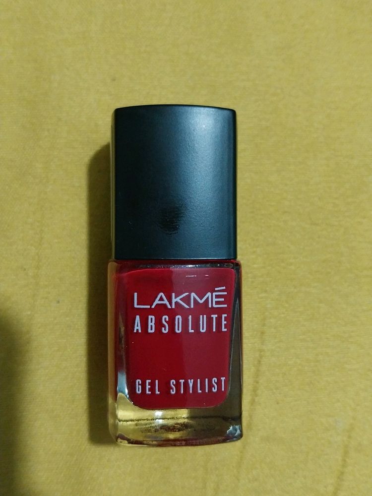 LAKME Neilpolish