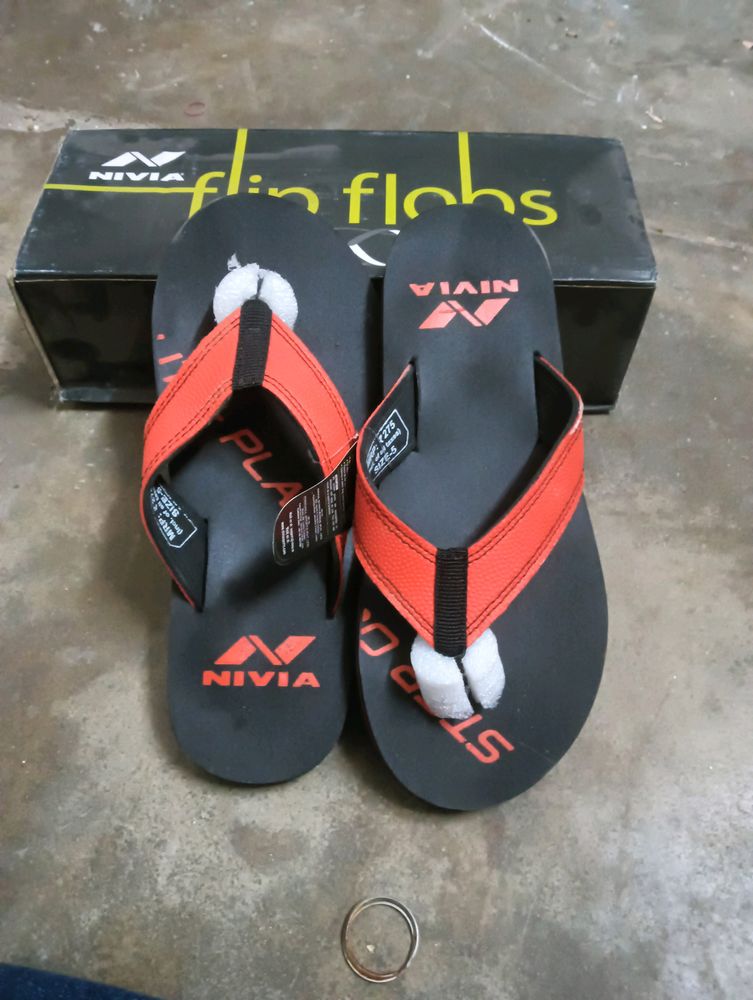 Nivia Flip Flops