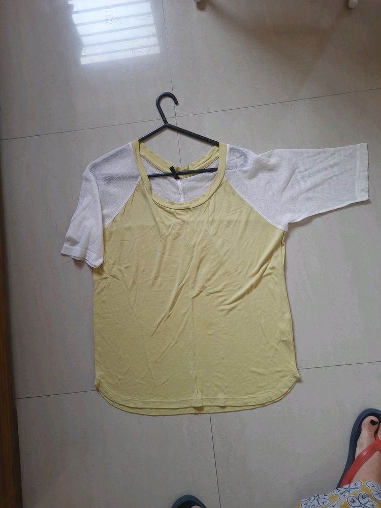 Summer Top Clearance BENETTON