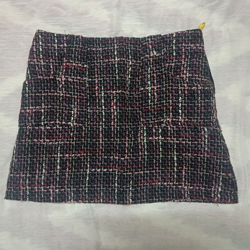 Pretty Acrylic Mini Skirt