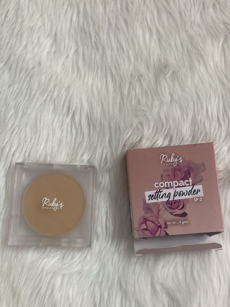 Ruby’s Organic Compact Powder