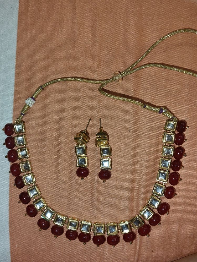 Kundan Set With Maroon Pearls