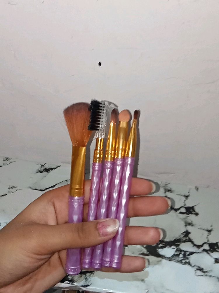 Makeup Brush