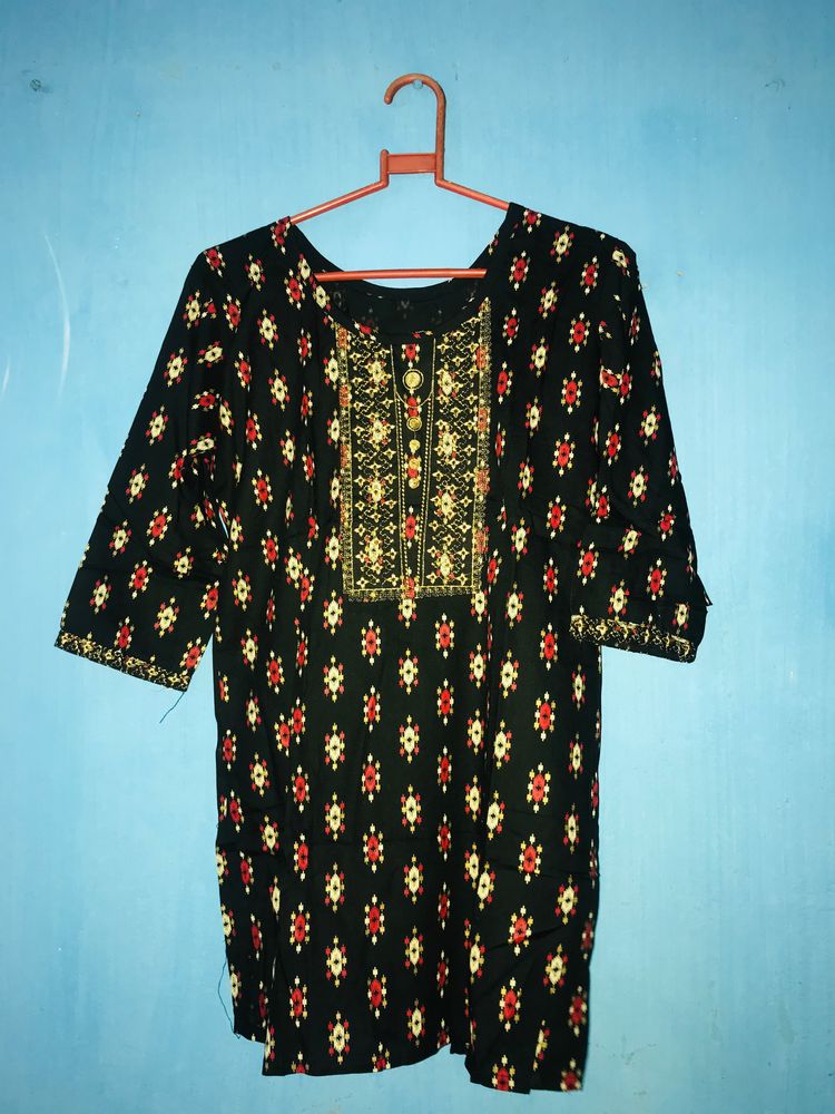 Short Black Kurti For Women