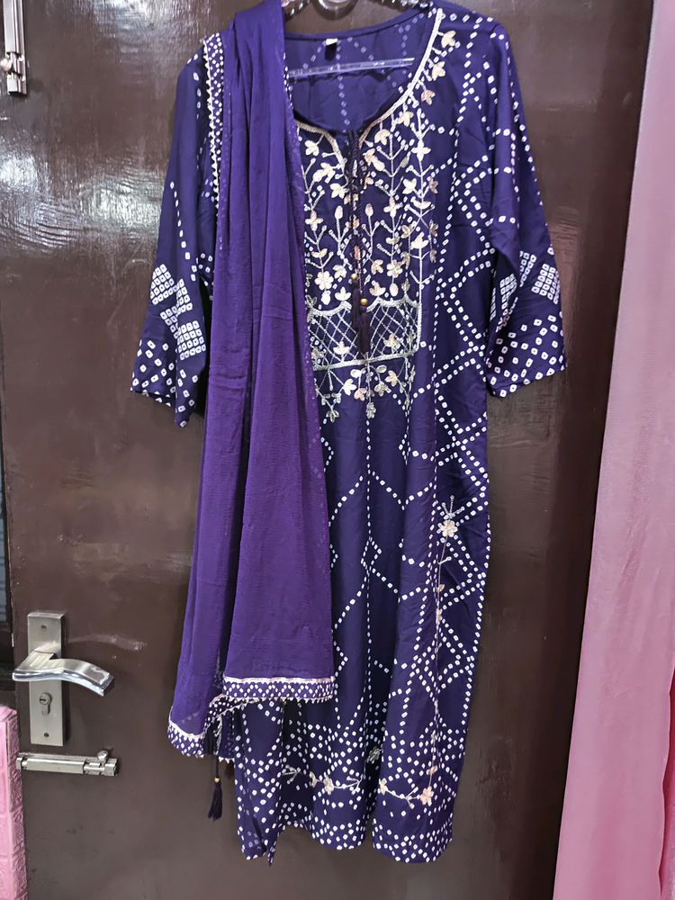 Gotta Work Kurti With Chiffon Dupatta