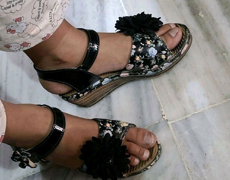 Stuning black sandal & partywear white footwear