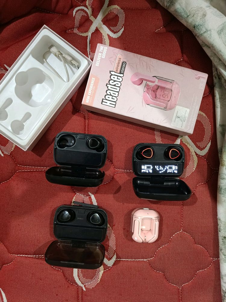 pack of 4 Earbuds  Not working scrap Bhangaar