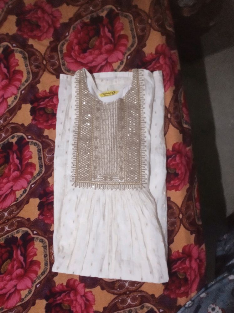 Women Like New Kurta Set