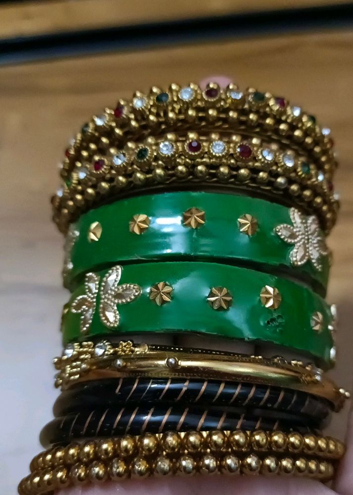 6 Pairs Of Bangles