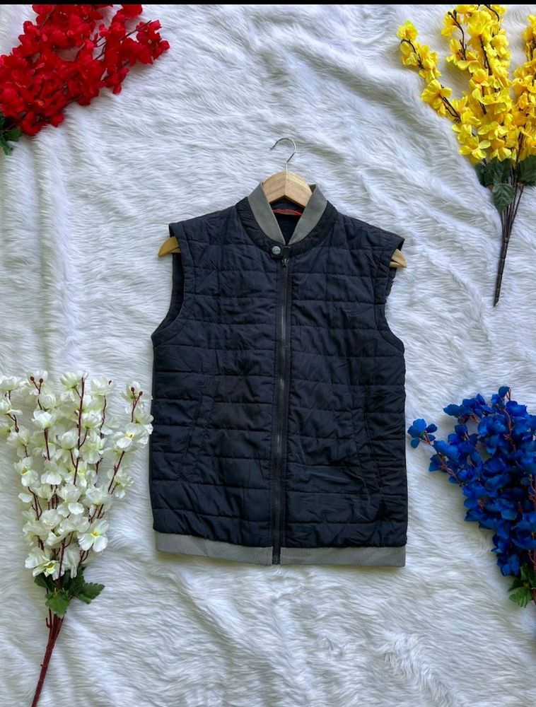 Zara Man gillet sleevless quilted jacket