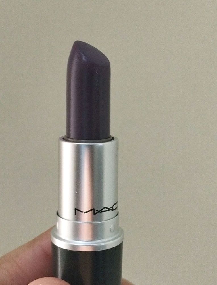 MAC LIPSTICK