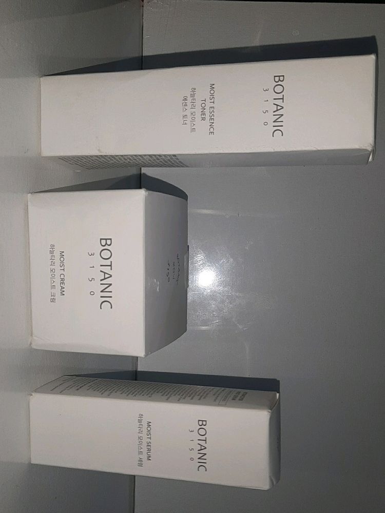 Korean Combo Of 3 Toner, Serum And  Cream