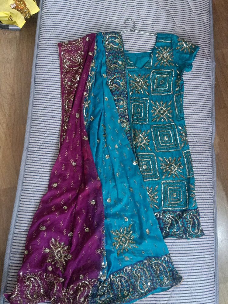 Sparkling Kuri With Duppataa Rajasthani Work