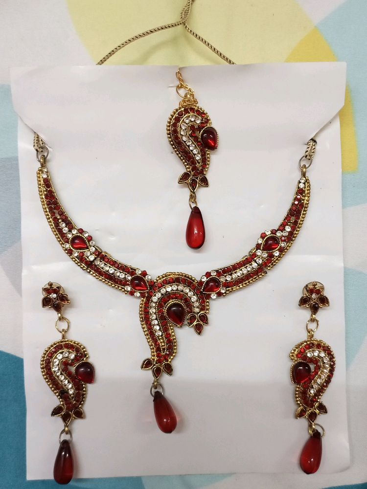 Red Jewelry Set