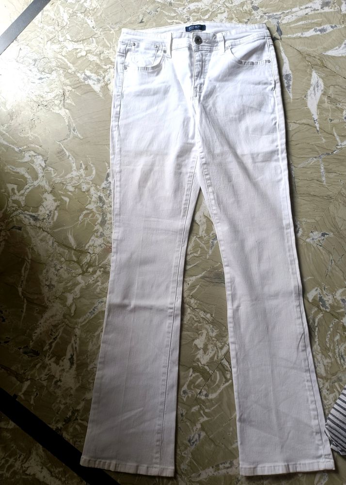 Flayerd White Colour Jeans For Women