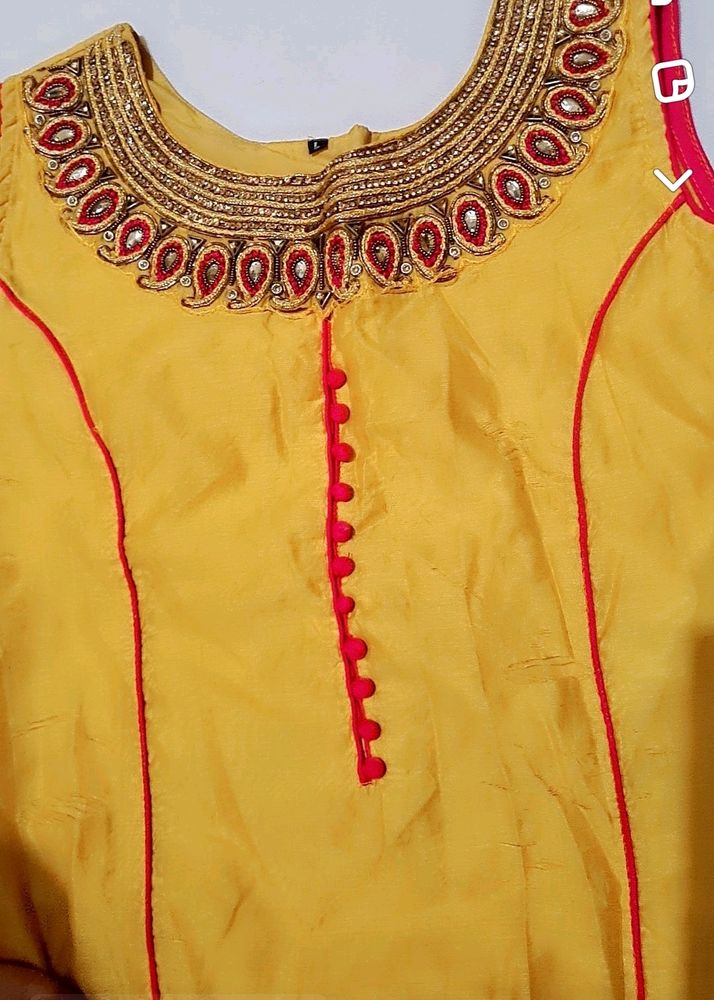 Kurti Heavy Sequins Neck