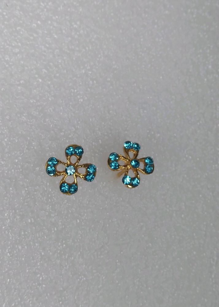 Sky Blue  Flower Stone Stud