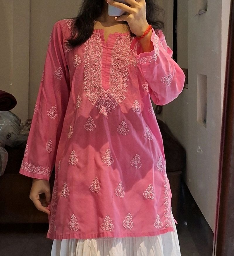 Pink Chikankari Kurti🌺