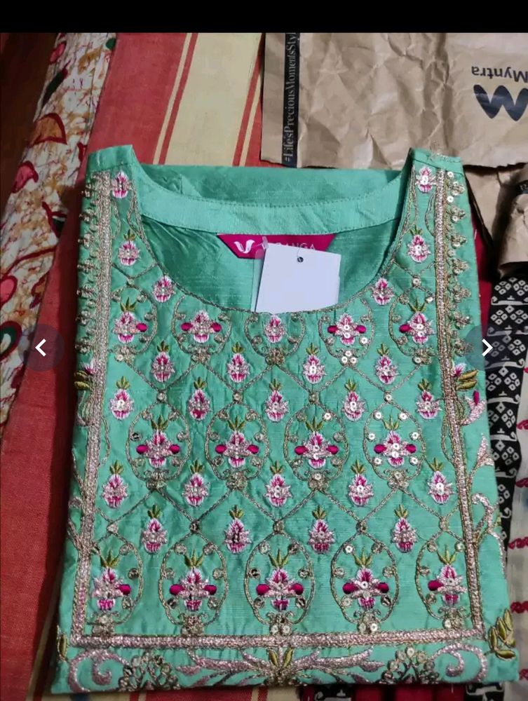 Varanga Kurtis