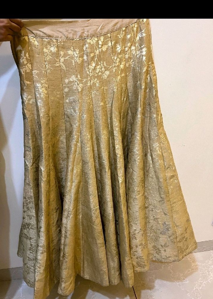 Golden Skirt