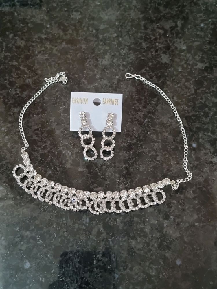 SILVER STONE SMALL JEWELLERY SET