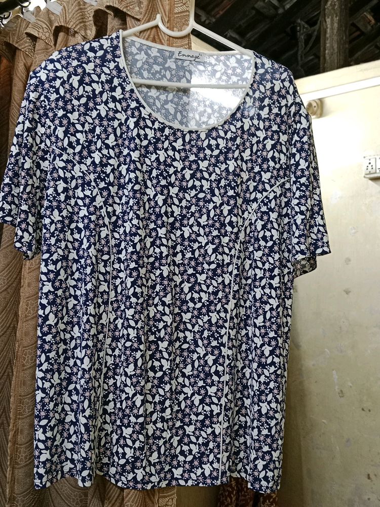 BLUE FLOWERS TOP