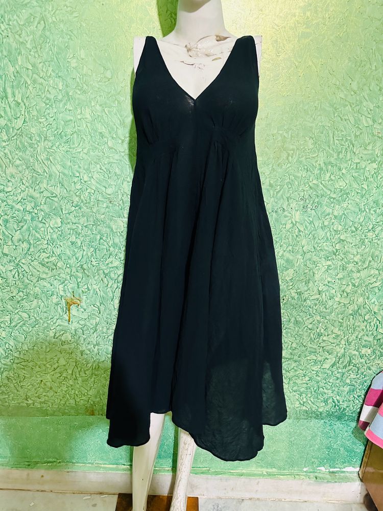 Black Color Chifon Middi Dress