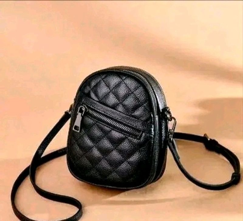 NEW EXPENSIVE SMALL SIDE BAG FOR MEN & WOMANSIDE