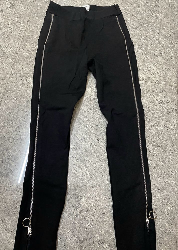 Deal Black Skinny Pants