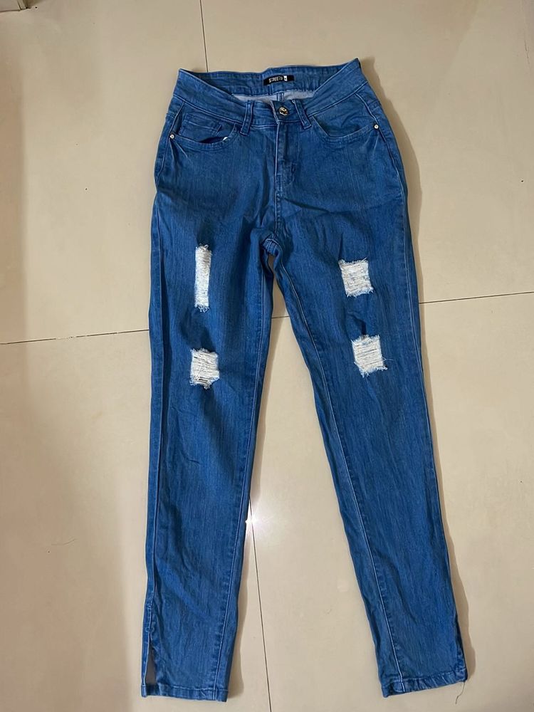 Women Blue Skinny Fit Mid-Rise Stretchable Jeans