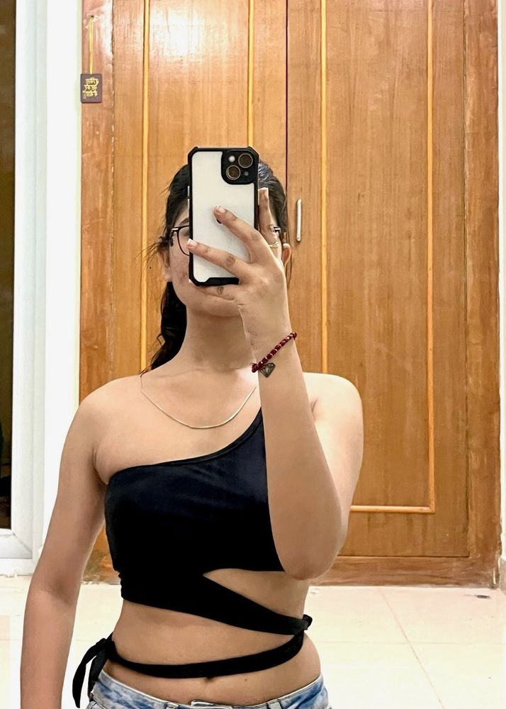 Black One Shoulder Top