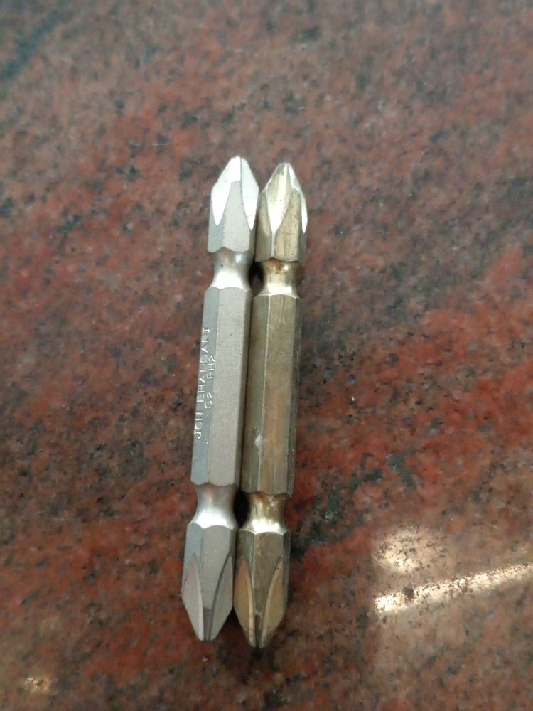 Double Side Screwdriver Bit. (2)