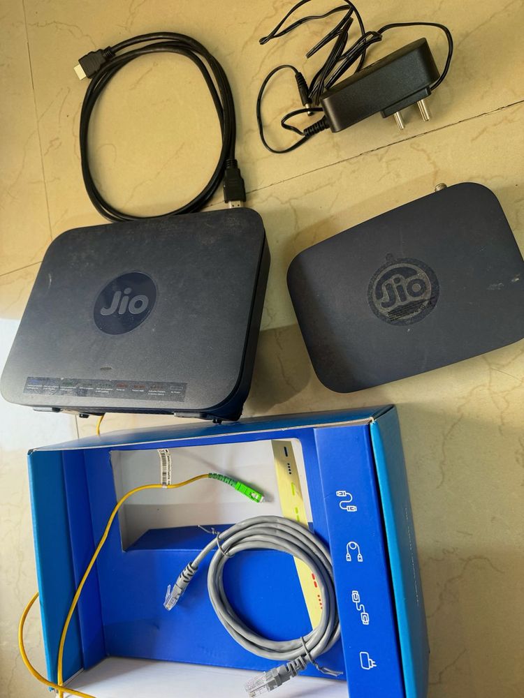 Jio Set Top Box Remote & Router