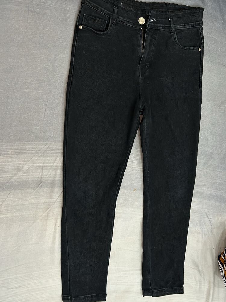 Black Slim Fit Jeans