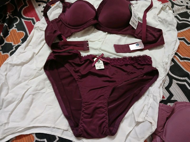 New Bra And Panty Set