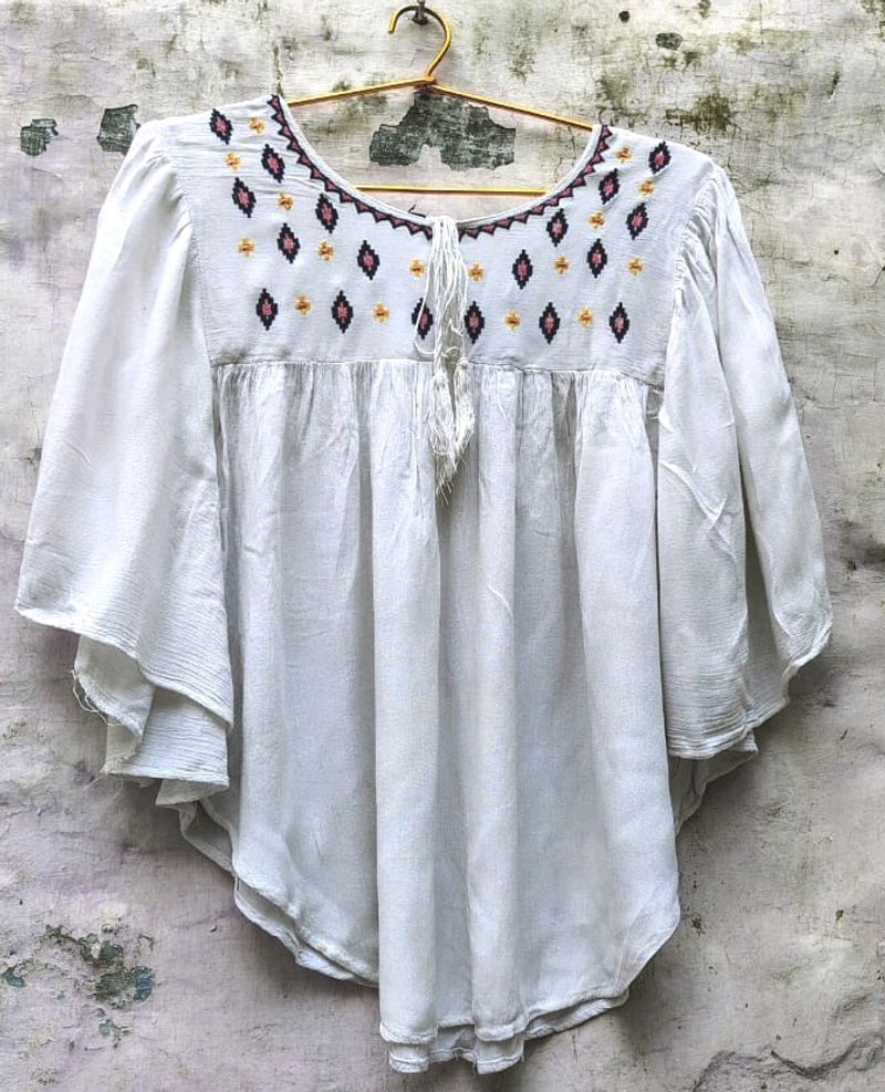 WHITE EMBROIDERED CAPE TOP