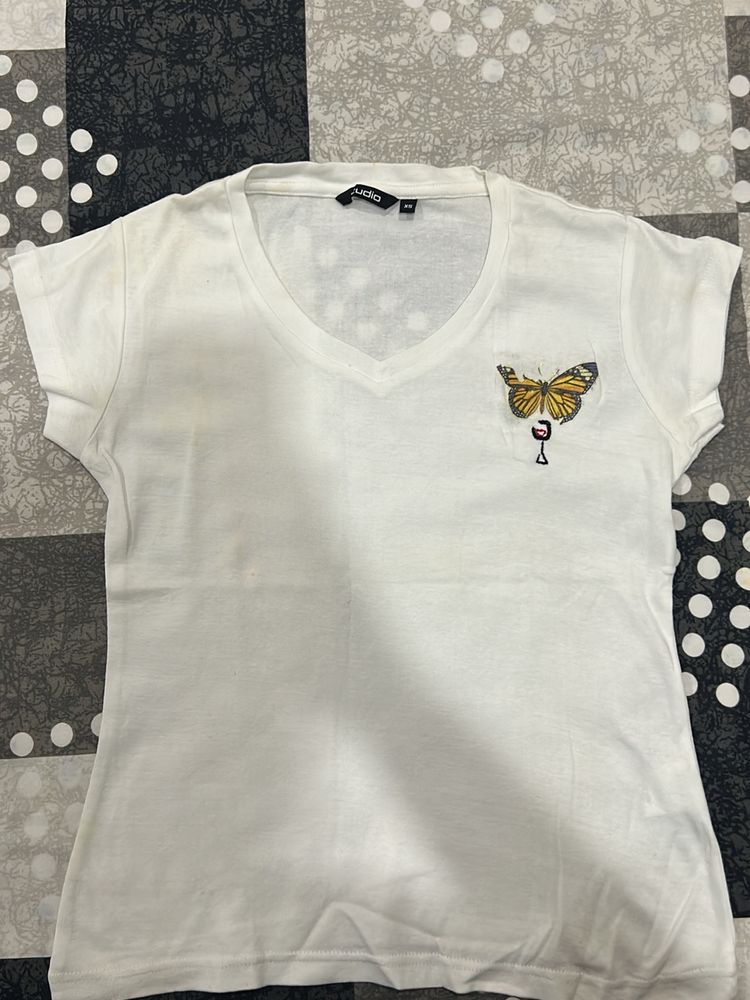 Embroidered White T-shirt