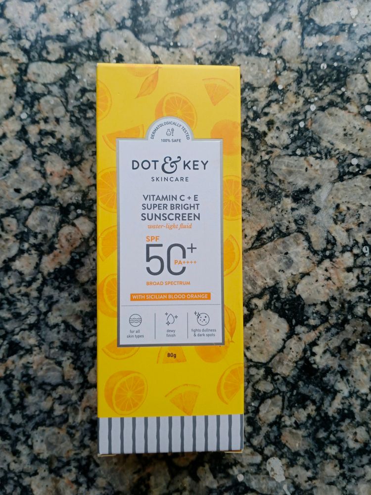 DOT & KEY Vitamin C + E Super Bright Sunscreen Spf 50|Water-Light,UVA/UVB & Blue Light Protection|