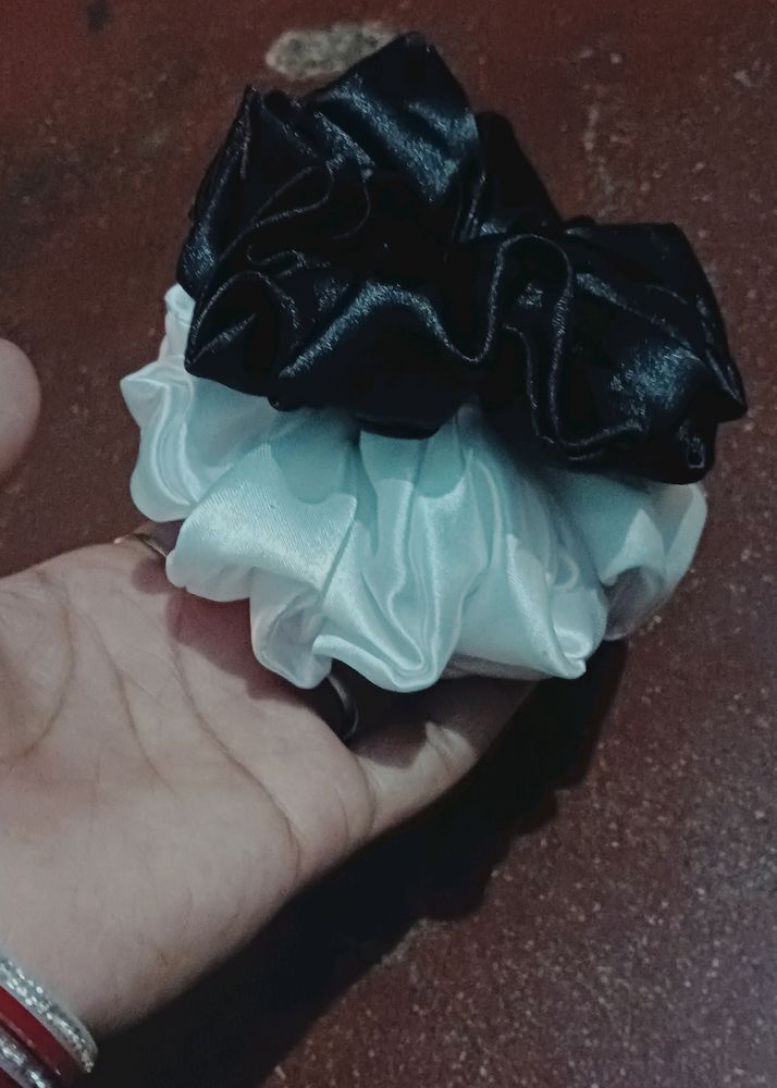 Black And White Scrunchies