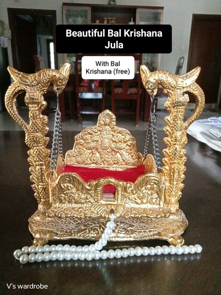 Beautiful Bal Krishna Idol And Jula