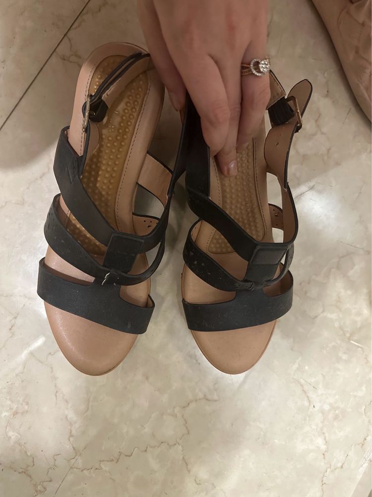 Black Wedges Sandlea