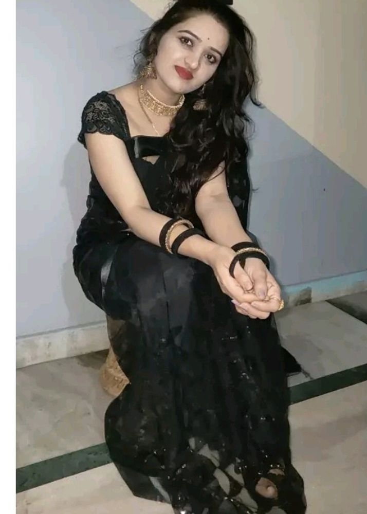 Women Beautiful Black Saree